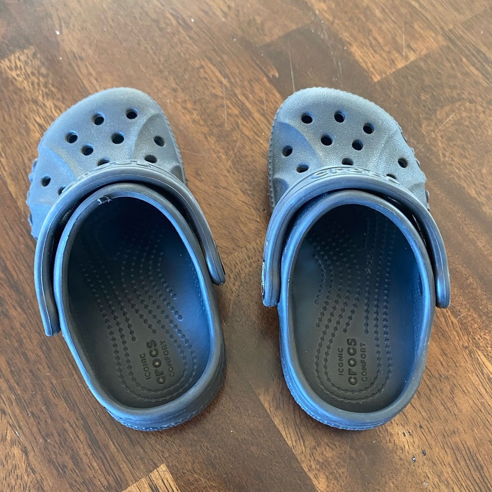 Crocs Baya Children's Size 6 Clogs